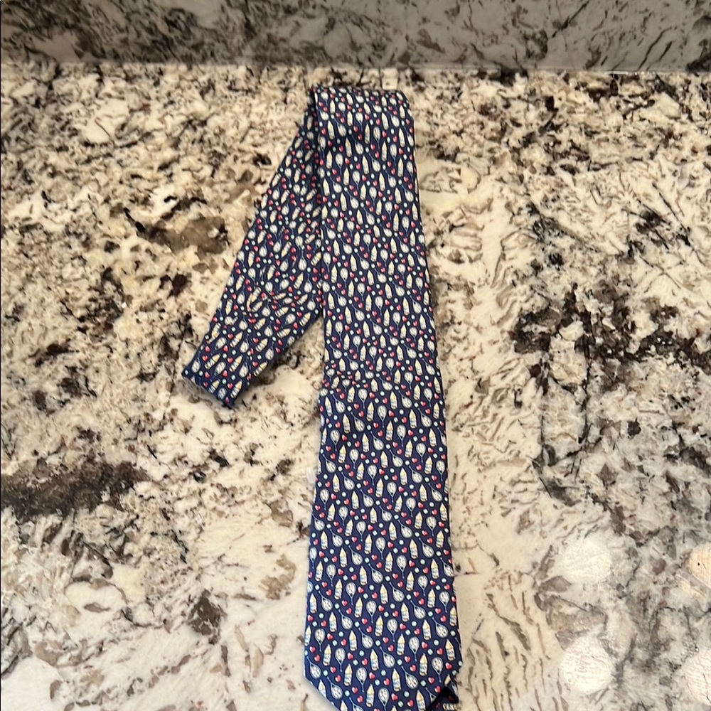 Blue and White Patterned Tie vineyard vines
40 Love tennis theme .. men’s tie